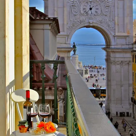 유니크 디자인 아파트먼트 *